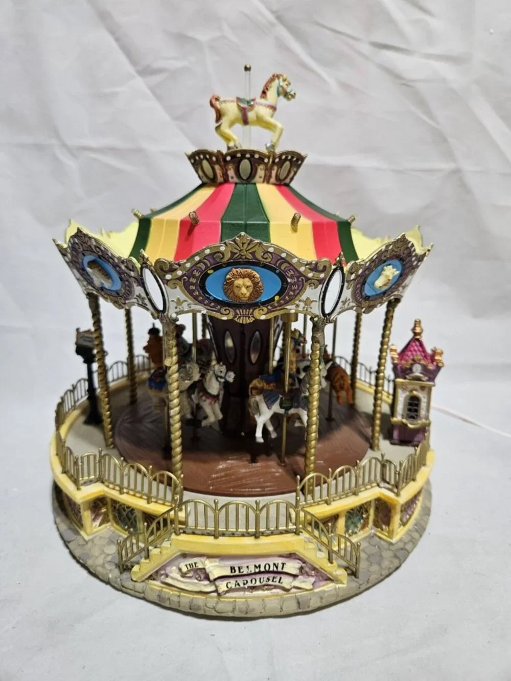 Lemax Belmont Carousel 44171 Village Collection Animated Lighted Musical WORKS